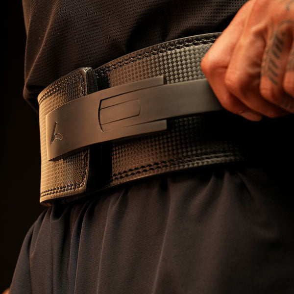 Ceinture de Force en cuir carbone avec boucle en acier inoxydable (13MM)