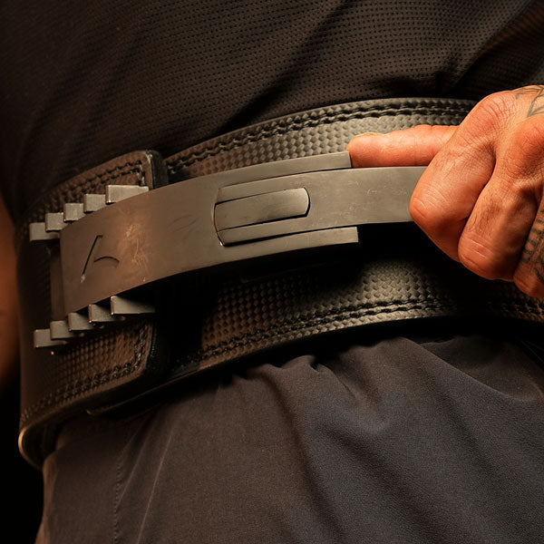 Ceinture de Force en cuir carbone avec boucle réglable (13MM)