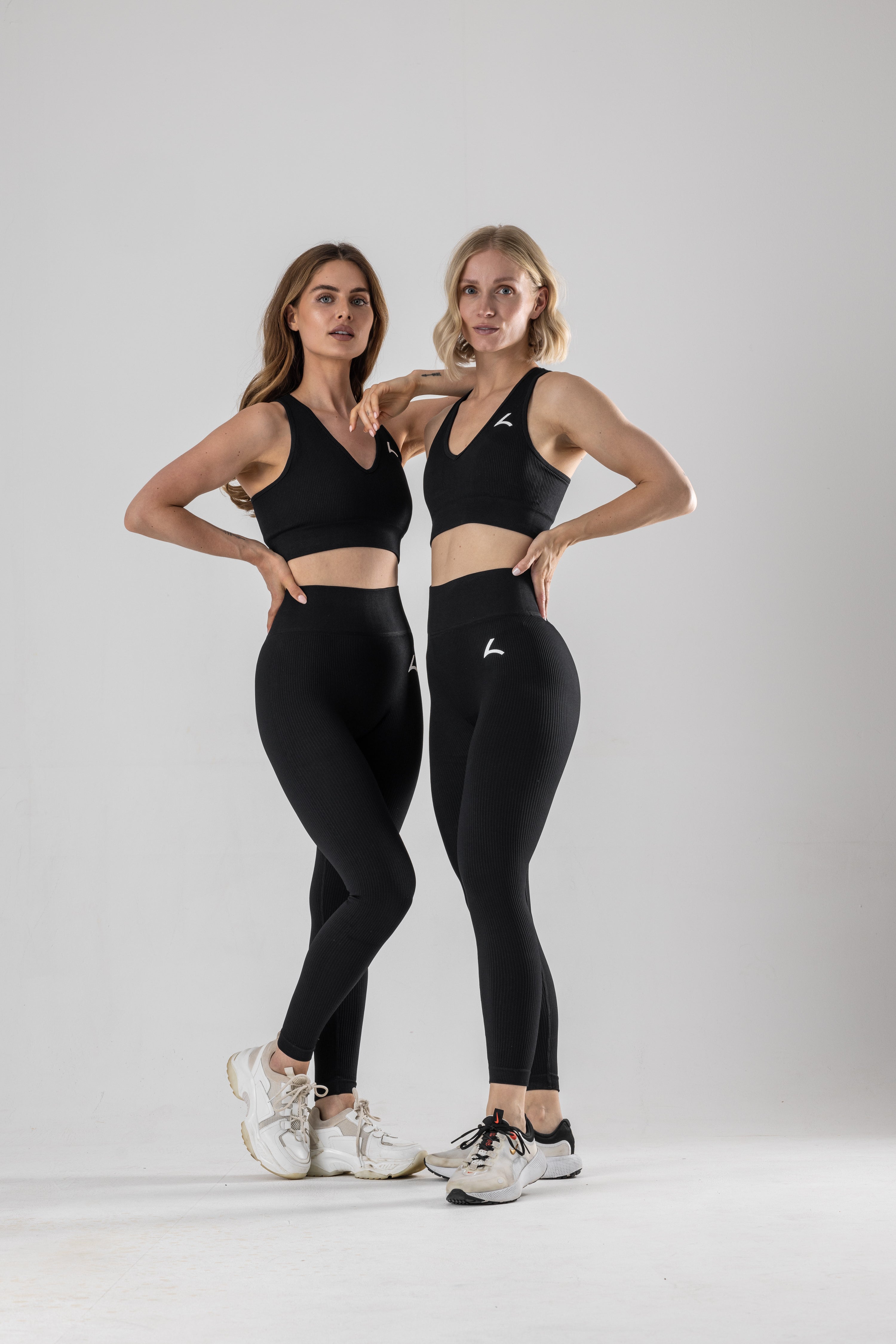 Soutien-gorge de sport Performance - rayures en carbone - sans couture