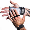 Reeva carbon crossfit grips - Crossfit handschoenen - Sporthandschoenen - Gym gloves - Reeva 1